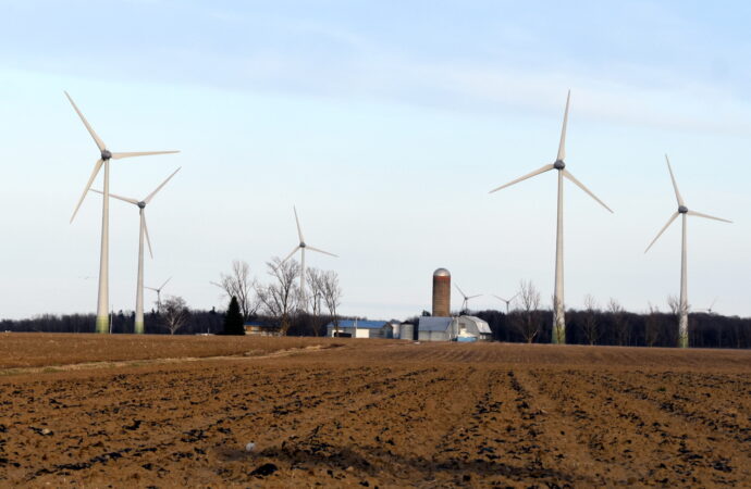 MRC d’Arthabaska : des opposants au projet éolien demandent à la CPTAQ de protéger les terres agricoles