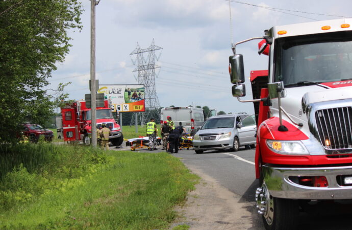 Une violente collision fait trois blessés sur la route 955 au Centre-du-Québec