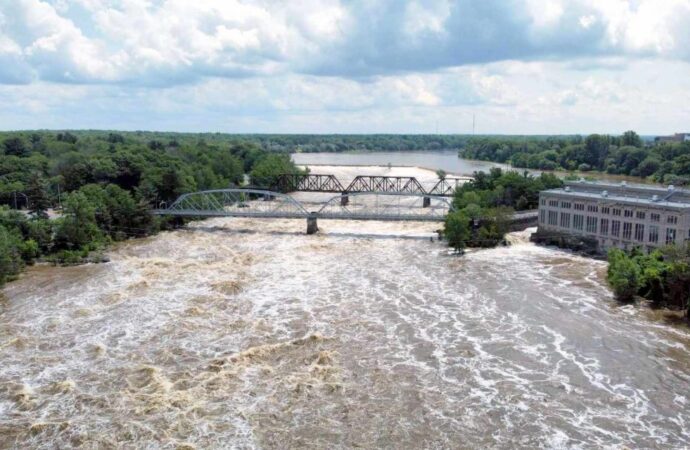 Précipitations et hausse du niveau de la rivière Saint-François : Drummondville surveille les risques d’inondation