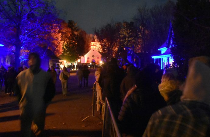 Village hanté : des gestes violents et inappropriés envers des comédiens du VQA