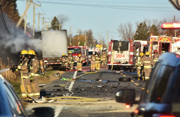 Une violente collision fait quatre blessés et un décès sur la route 122