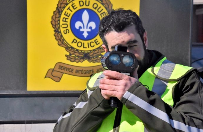 Excès de vitesse : un conducteur de 21 ans intercepté à près du double de la limite permise