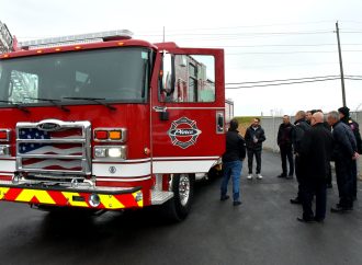 Un camion d’incendie électrique de passage à Drummondville : un virage important pour les services incendie au Québec