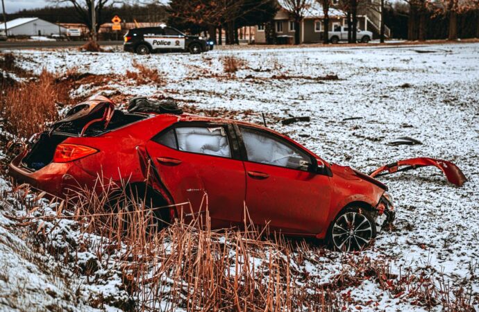 Facultés affaiblies : à 17 ans, il s’offre une embardée…avec la voiture de ses parents