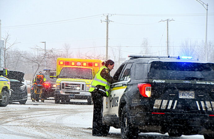 Conditions hivernales : une collision et des sorties de route à Drummondville