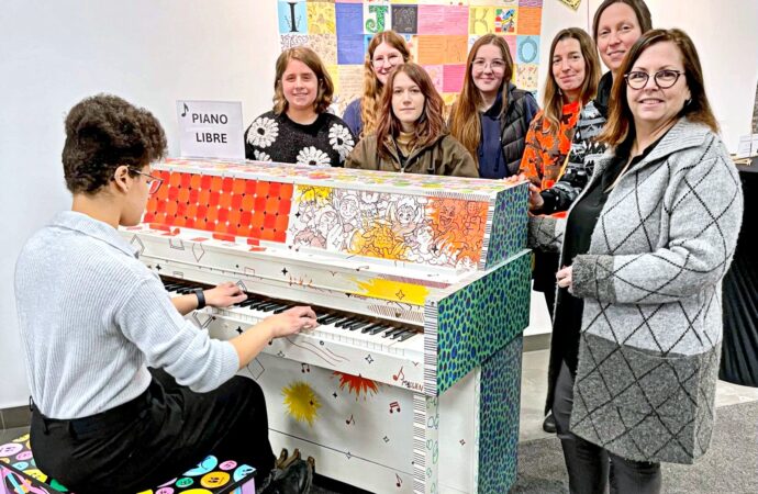 Un piano libre aux couleurs de la créativité au Cégep Drummond