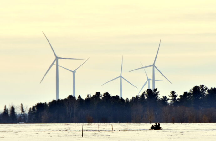 Opposition aux projets éoliens : la mobilisation s’intensifie au Centre-du-Québec et dans la région