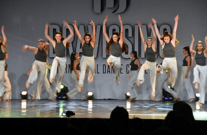 La scène de Bravissimo s’embrase : l’élite de la danse en compétition à Drummondville jusqu’à samedi