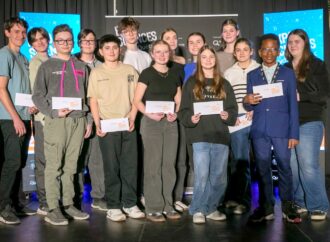 Expo-sciences Hydro-Québec 2025 : des élèves du Collège Saint-Bernard, s’illustrent parmi les meilleurs jeunes scientifiques de la région.