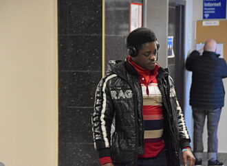 Reconnu coupable de voies de fait : Armosi Niyonkuru évite la prison et conserve son statut de demandeur d’asile