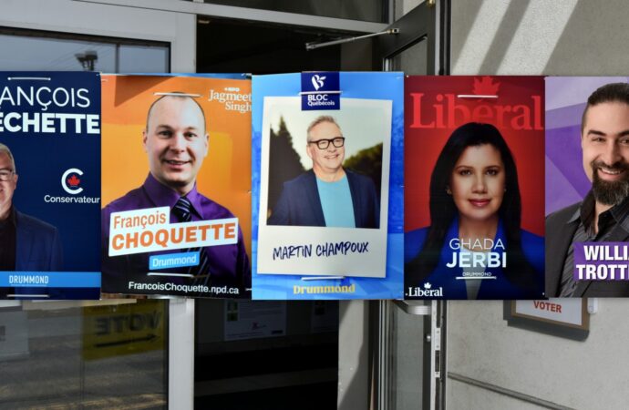 Début du vote par anticipation : cinq candidats en lice dans Drummond, sept dans Richmond–Arthabaska
