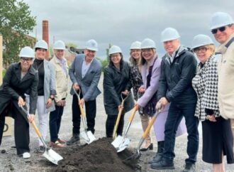 Première pelletée de terre : Drummondville donne le coup d’envoi à l’écoquartier Fortissimo