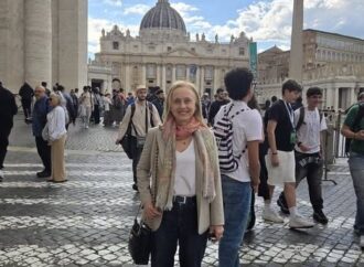 Une rencontre marquante à Rome : la pianiste Anne-Marie Dubois s’entretient avec le cardinal Lacroix