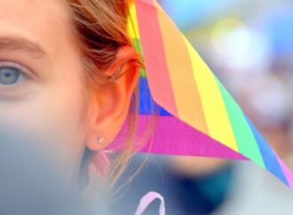 Journée du 17 mai : un regard sur la solidarité comme moteur de changement, 22 ans de lutte et de progrès LGBTQ+