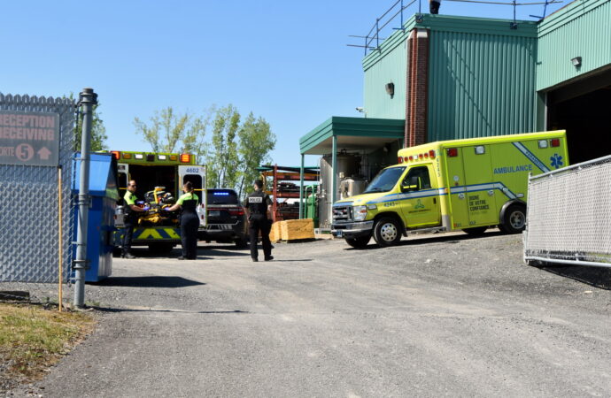 Accident de travail : deux travailleurs blessés à la suite d’une décharge électrique en entreprise à Drummondville