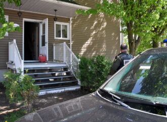 Un AirTag mène à une arrestation et perquisition à Drummondville