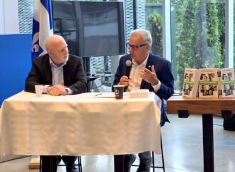 Jean-François Lisée propose un éclairage historique sur Lévesque et Trudeau à Drummondville
