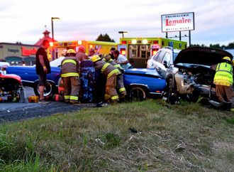Violente collision entre deux époques : un accident impliquant deux voitures a nécessité le déploiement de plusieurs services d’urgence à Saint-Germain