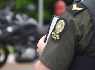 Un jeune motocycliste de 18 ans intercepté à 213 km/h dans une zone de 80 km/h au Centre-du-Québec