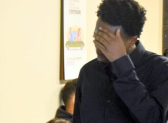 Traite de personnes et proxénétisme à Drummondville : l’un des sept coaccusés Gérald Junior Charles, écope d’une peine de pénitencier