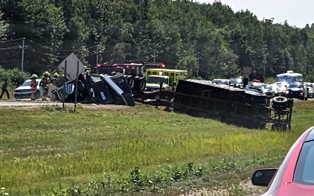 Violente collision sur l’autoroute à Trois-Rivières @ Crédit photo Yannick Tremblay Vingt55 Tous droits réservés (4)