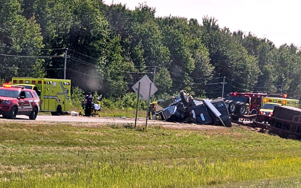 Violente collision sur l’autoroute à Trois-Rivières @ Crédit photo Yannick Tremblay Vingt55 Tous droits réservés (6)