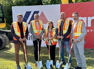 Québec et Victoriaville répondent « à la pelle » à la crise du logement avec 100 nouveaux logements abordables