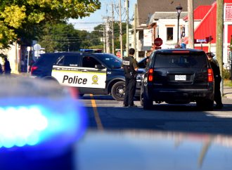 Un appel pour agression au moyen d’une arme provoque un déploiement policier au centre-ville