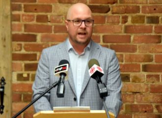 Course à la mairie de Drummondville : faux documents électoraux Nicolas Asselin accusé d’un stratagème visant le candidat David Bélanger