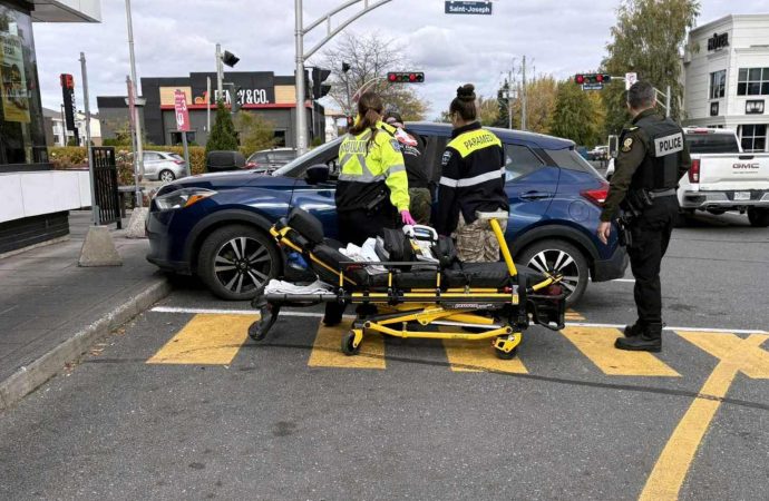 Alcool au volant : Un conducteur arrêté après s’être endormi au volant au service à l’auto du McDonald’s