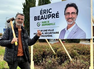 Le candidat à la mairie de Drummondville Éric Beaupré, dévoile les axes structurant son programme