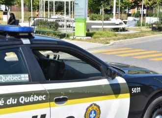 Intervention policière au centre-ville de Drummondville : un homme désorganisé arrêté près de la bibliothèque municipale