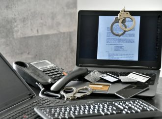 Cybersécurité et prévention : un terrain de jeu pour les fraudeurs, la SQ met en garde les citoyens