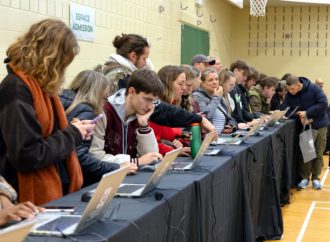 Journée portes ouvertes réussie : l’UQTR séduit les visiteurs venus découvrir les multiples facettes de la vie universitaire trifluvienne