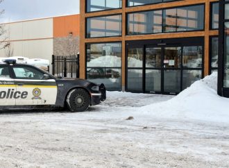 Chute mortelle à Drummondville : la CNESST identifie trois causes ayant contribué au décès du travailleur de 63 ans