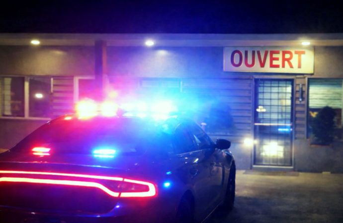 Un bar « privé » trop ouvert : la SQ met fin aux activités d’un bar clandestin au Centre-du-Québec