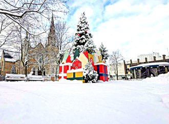Un Noël blanc à Drummondville, juste à temps pour les Fêtes : Dame Nature et l’équipe du Vingt55 vous offrent …quelques mots et souhaits