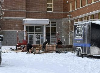 Hôpital Sainte-Croix : les travaux de l’URDM temporaire progressent le projet du nouvel hôpital demeure au point mort