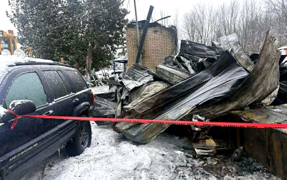 Incendie Garage @ Crédit photo Eric Beaupré Vingt55 tous droits réservés (13)