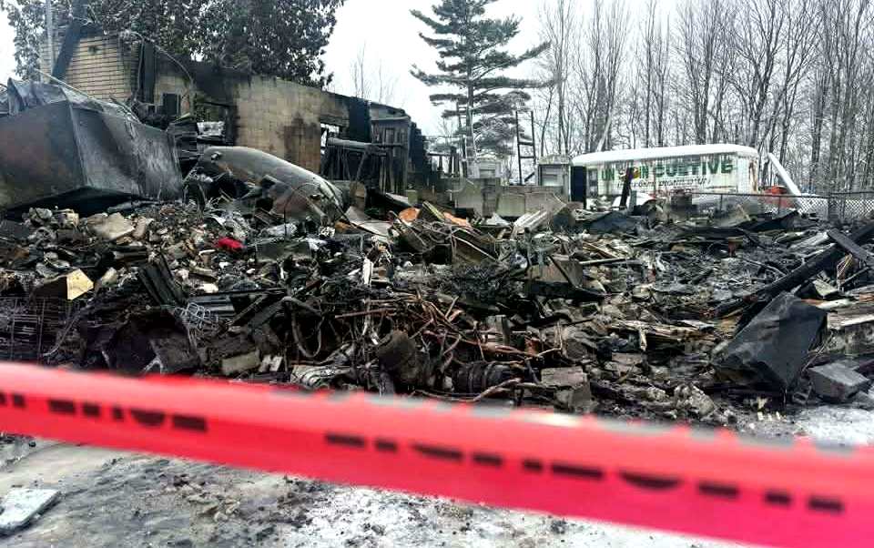Incendie Garage @ Crédit photo Eric Beaupré Vingt55 tous droits réservés (3)