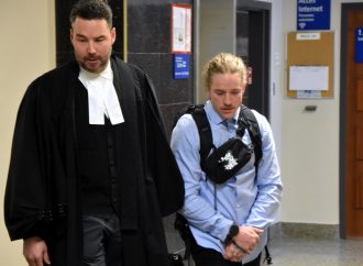 Collision mortelle rue des Écoles : l’accusé échappe à l’accusation de conduite avec facultés affaiblies causant la mort