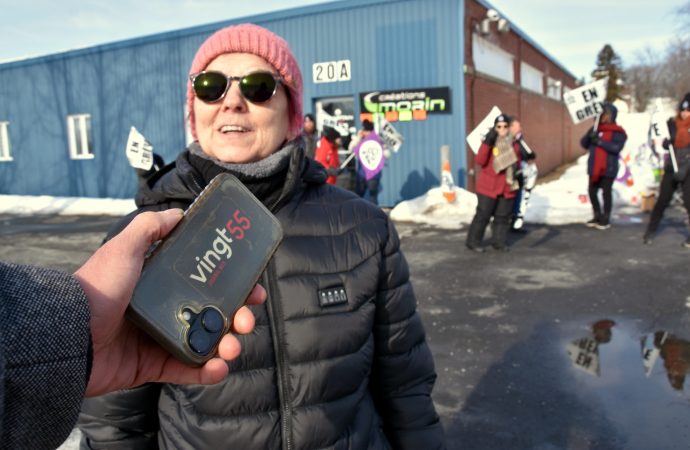 Créations Morin : l’employeur décrète un lock-out devant les employés syndiqués en grève