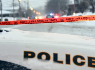 Soirée de la Saint-Valentin mouvementée : intervention policière et confinement préventif sur la 105e Avenue à Drummondville