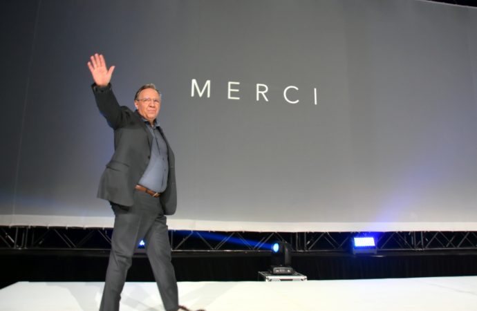 Dernier discours du premier ministre François Legault : une sortie marquée par la reconnaissance et une invitation à se tourner vers l’avenir