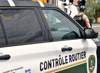Freins défaillants et 72 heures sans repos : un camionneur jugé dangereux intercepté par un contrôleur routier