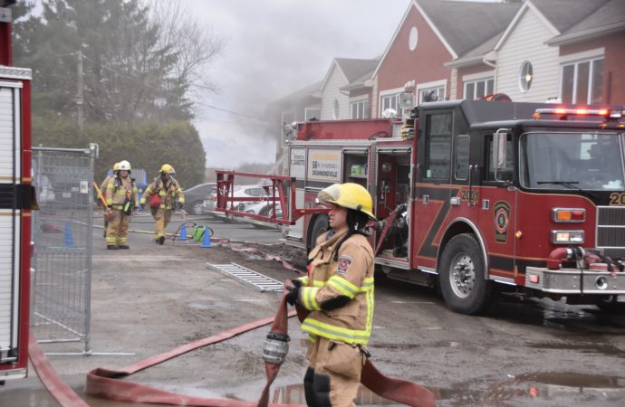 Incendie : un feu de cuisson force l’évacuation d’un immeuble locatif et l’intervention des pompiers