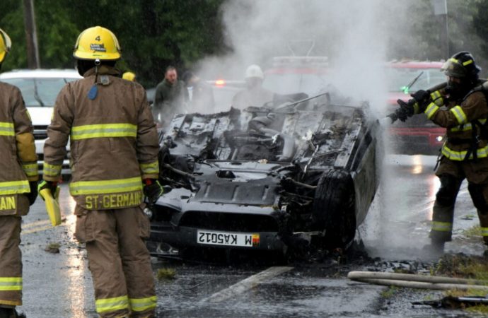 Piégé dans son véhicule en flammes : la vitesse en cause dans la mort accidentelle du conducteur de 19 ans conclut le coroner Nicole