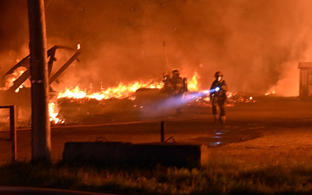 Incendie Wikcham @Crédit photo Eric Beaupré Vingt55 Tous droits réservés-005