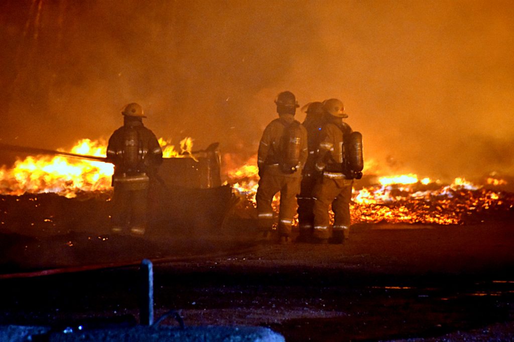 Incendie Wikcham @Crédit photo Eric Beaupré Vingt55 Tous droits réservés-013