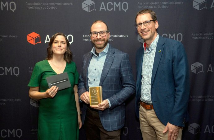 Communication municipale : « La minute Victo » fait rayonner Victoriaville qui décroche la Plume d’excellence Or